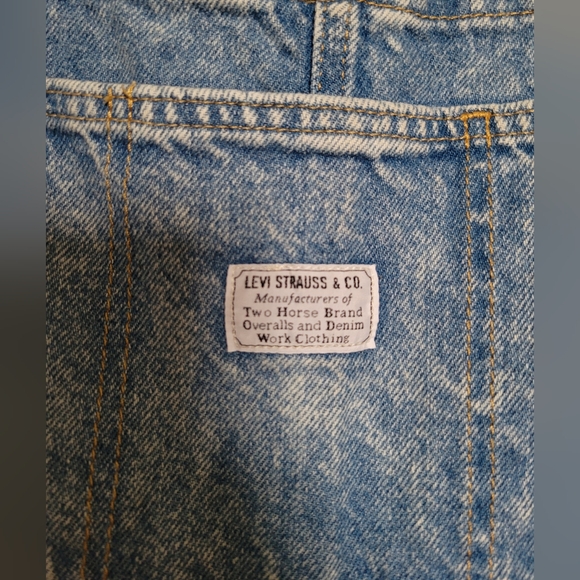 Levi's Utility Short Overalls - Picture 5 of 7